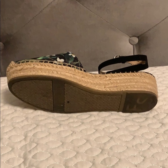 Espadrille - Picture 3 of 3